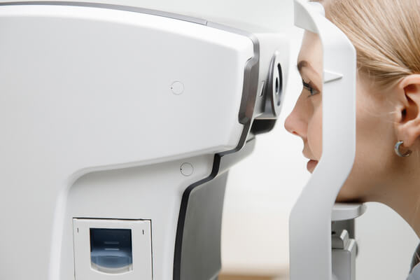 OCT, tomografie in coerenta optica, consultatie oftalmologie, consult oftalmologic complet